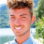 studente universitario, laureato in sociologia e ricerca sociale, offre lezioni ddi italiano, storia, filosofia, storia dell'arte. esperienza pregressa di insegnamento a studenti delle scuole medie e superiori della durata di 4 anni